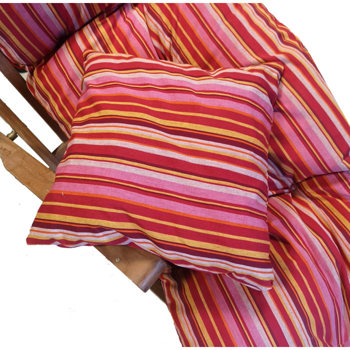 Coussin indien assorti au bain de soleil